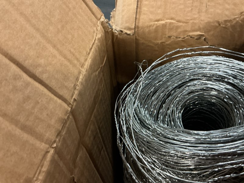 Condition photo showing Good Condition for yardgard heavy-duty galvanized poultry netting, durable chicken wire fencing for garden, animal enclosures, and farm projects, rust-resistant, easy to install