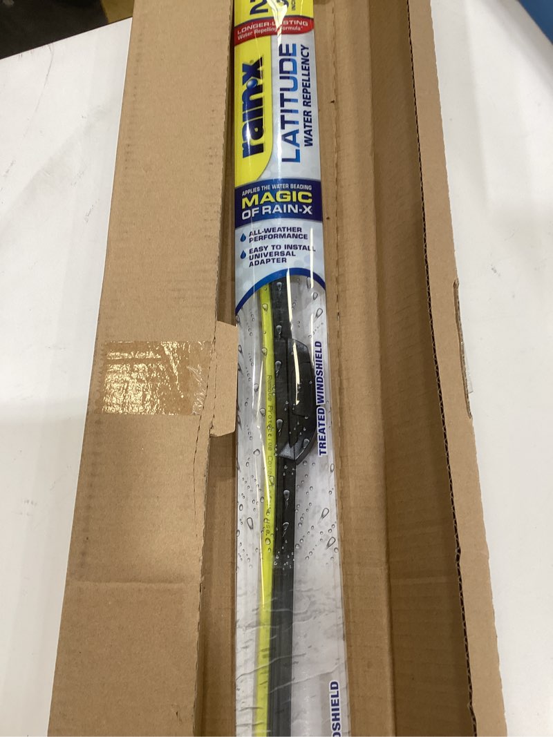 Condition photo showing Good Condition for Rain-X 810163 Latitude 2-In-1 Water Repellent Wiper Blades, 26" and 16" Windshield Wipers (Pack Of 2), Automotive Replacement Windshield Wiper Blades With Patented Water Repellency Formula