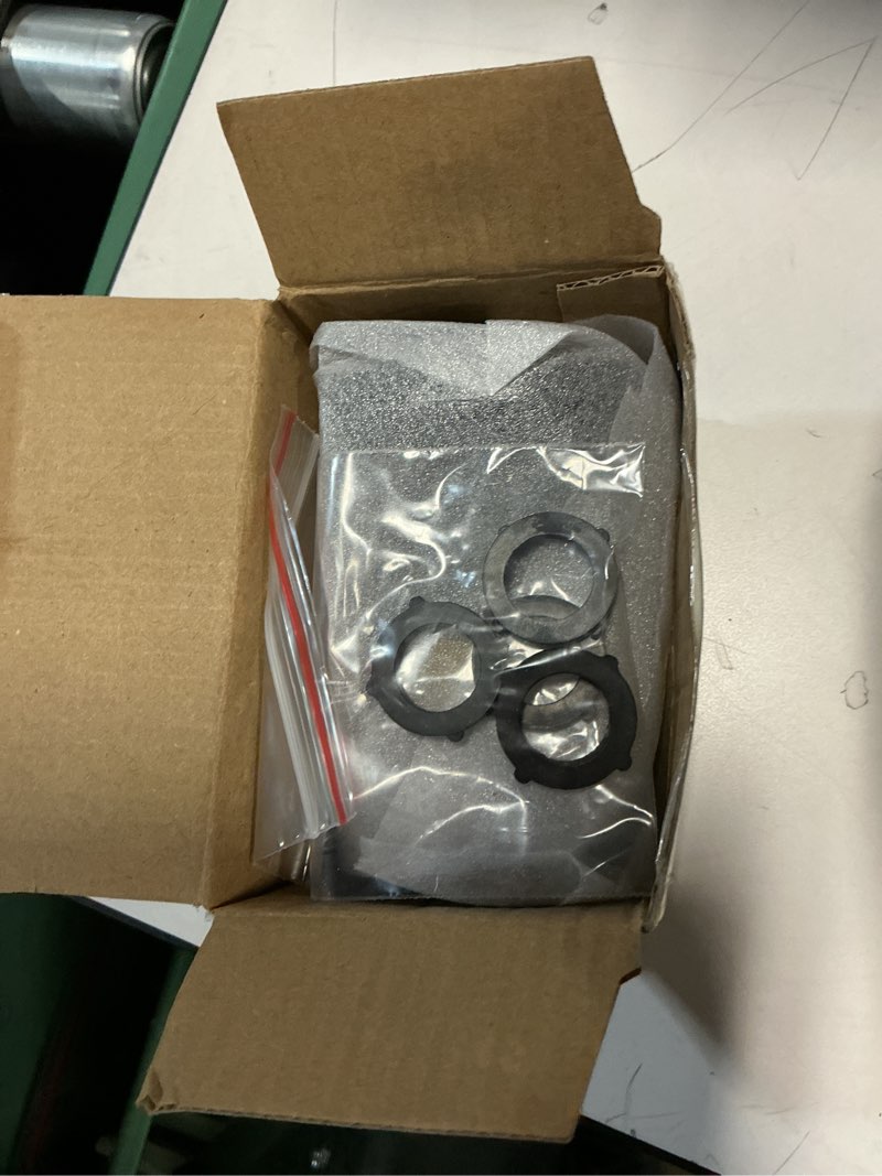 Condition photo showing Good Condition for Hose Nozzle, Lichamp Heavy Duty Brass Fireman Style High Power Leak Proof Adjustable Garden Water Sprayer, Suitable for Car Wash, Patio Cleaning, Watering Lawn and Garden, Shower Pets (Black)