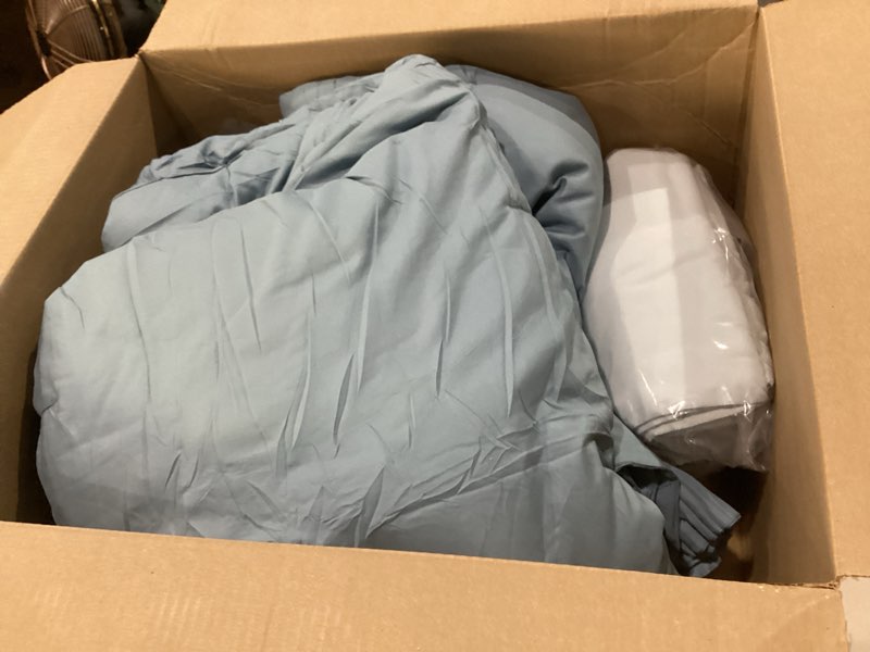 Condition photo showing As Is for bedsure queen comforter set - 7 pieces grayish blue queen bedding set for all seasons, boho contrasting design bed in a bag with comforter, sheets, pillowcases & shams 04 - grayish blue/baby blue queen