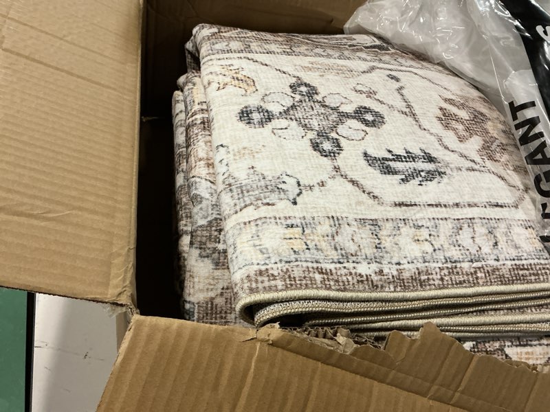 Condition photo showing Good Condition for area rugs 9x12 for living room - washable soft large vintage rug non-slip stain resistant traditiona