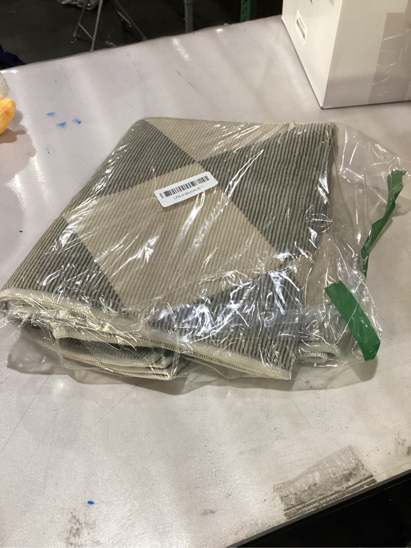 Condition photo showing Good Condition for Beeiva Checkered Print Hallway Runner Rug Non Slip, Ultra Thin Washable Kitchen Runner Rug 2x6, Moroccan Neutral Green Soft Floor Carpet for Bedroom Laundry Room, Minimalist Diamond Hallway Decor 2' x 6' (Rectangular) Green/Grey