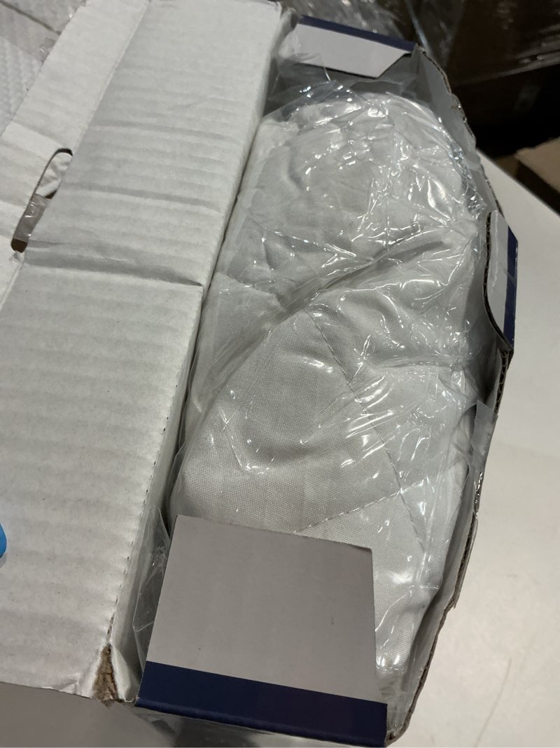 Condition photo showing Good Condition for grt twin xl waterproof mattress pad, 100% waterproof quilted fitted mattress protector, noiseless hollow cotton mattress cover, fitted 8"-19" deep, dust proof twin xl microfiber-white