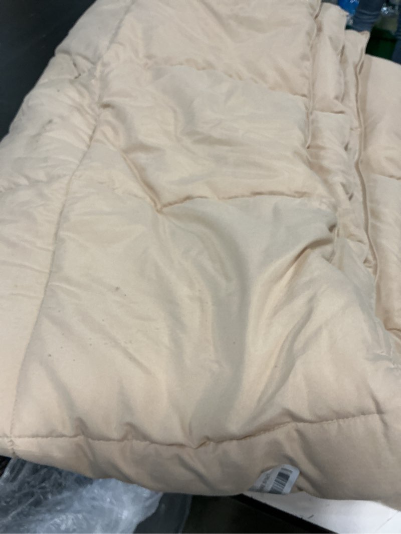 Condition photo showing Good Condition for cohome twin/twin xl 2100 series comforter down alternative quilted duvet insert with corner tabs all-season - luxury hotel comforter - breathable - reversible - machine washable - beige