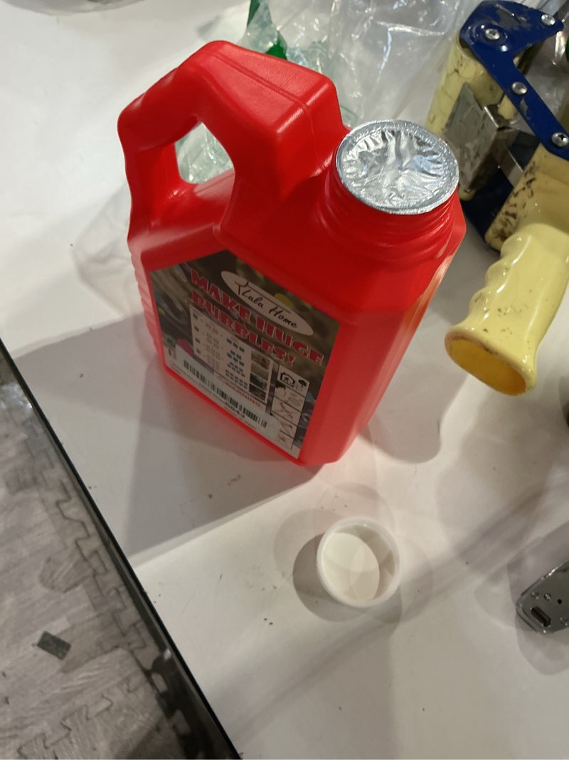 Condition photo showing Good Condition for lulu home bubble concentrated solution, 1 l/ 33.8 oz bubble refill solution for kids halloween parties, bubble machine, giant bubble wand, bubble blower toys red-2