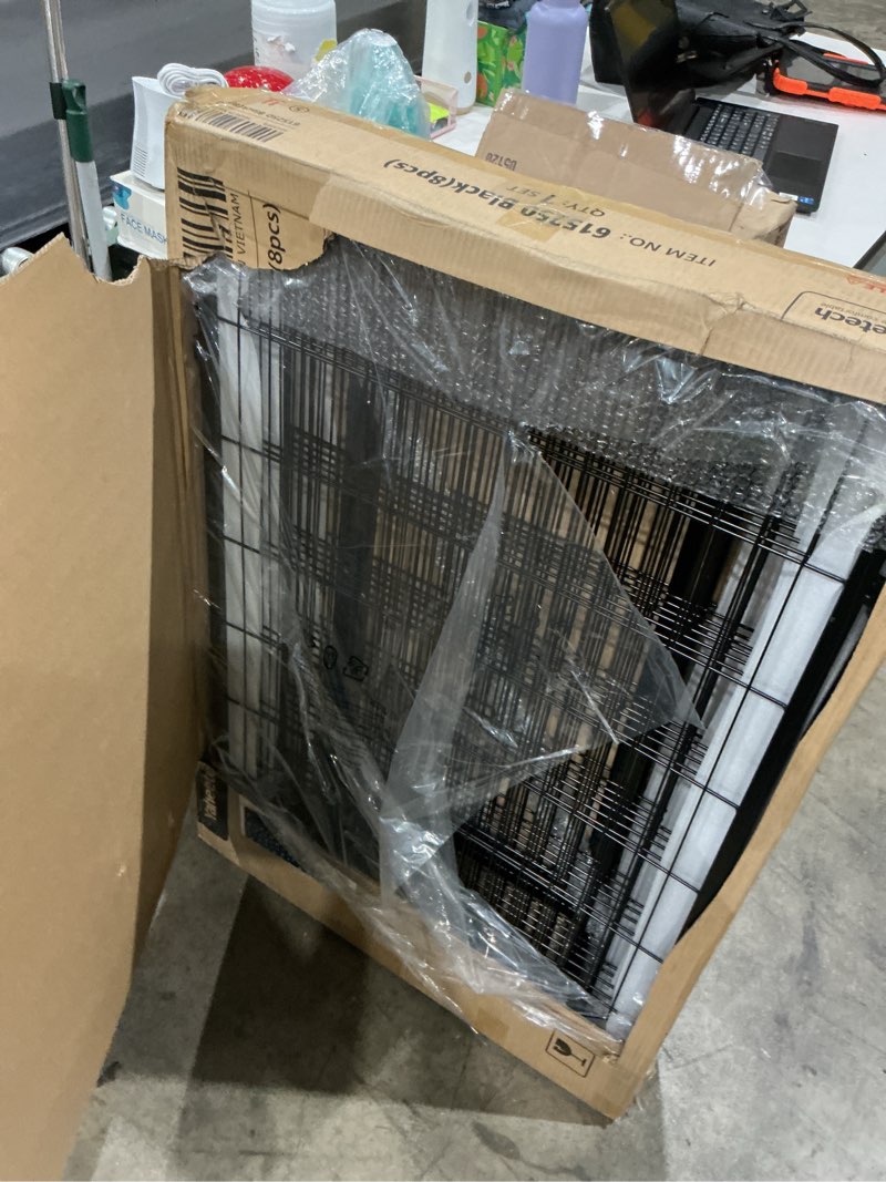 Condition photo showing Good Condition for yaheetech dog pen 8 panels 