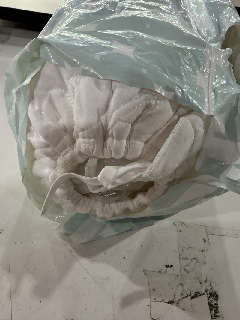 Condition photo showing Good Condition for white***linen market 3 piece navy quilt twin size bed set - a lightweight bedspread & machine washable quilts - includes quilted coverlet and two pillow shams - perfect bedding quilts twin navy