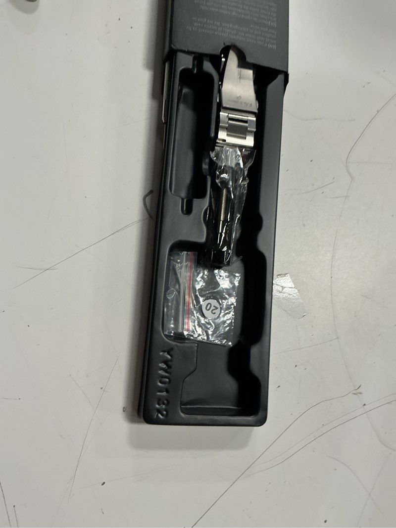 Condition photo showing Good Condition for Fullmosa Watch Band, Quick Release Stainless Steel Replacement for Men Women, Metal Chain Watch Strap Width 16mm 18mm 19mm 20mm 22mm 24mm, Silver, 20mm Silver 20MM(See Diagram)