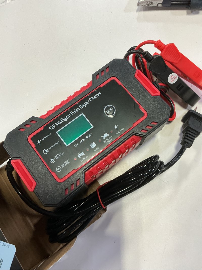 Condition photo showing Good Condition for husgw 12v 6a battery charger, fully-automatic smart car battery charger, compatible with lead-acid & lifepo4 lithium iron phosphate batteries for cars and motorcycles
