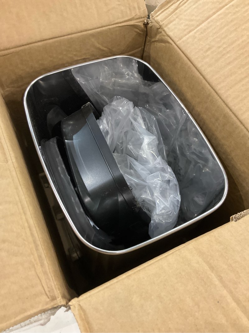 Motion sensor trash can