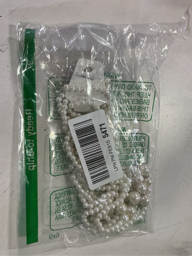 Condition photo showing Good Condition for choyaxo Faux Pearls Necklace 1920s Long Pearl Necklace Fashion Necklaces for 1920 Costume White