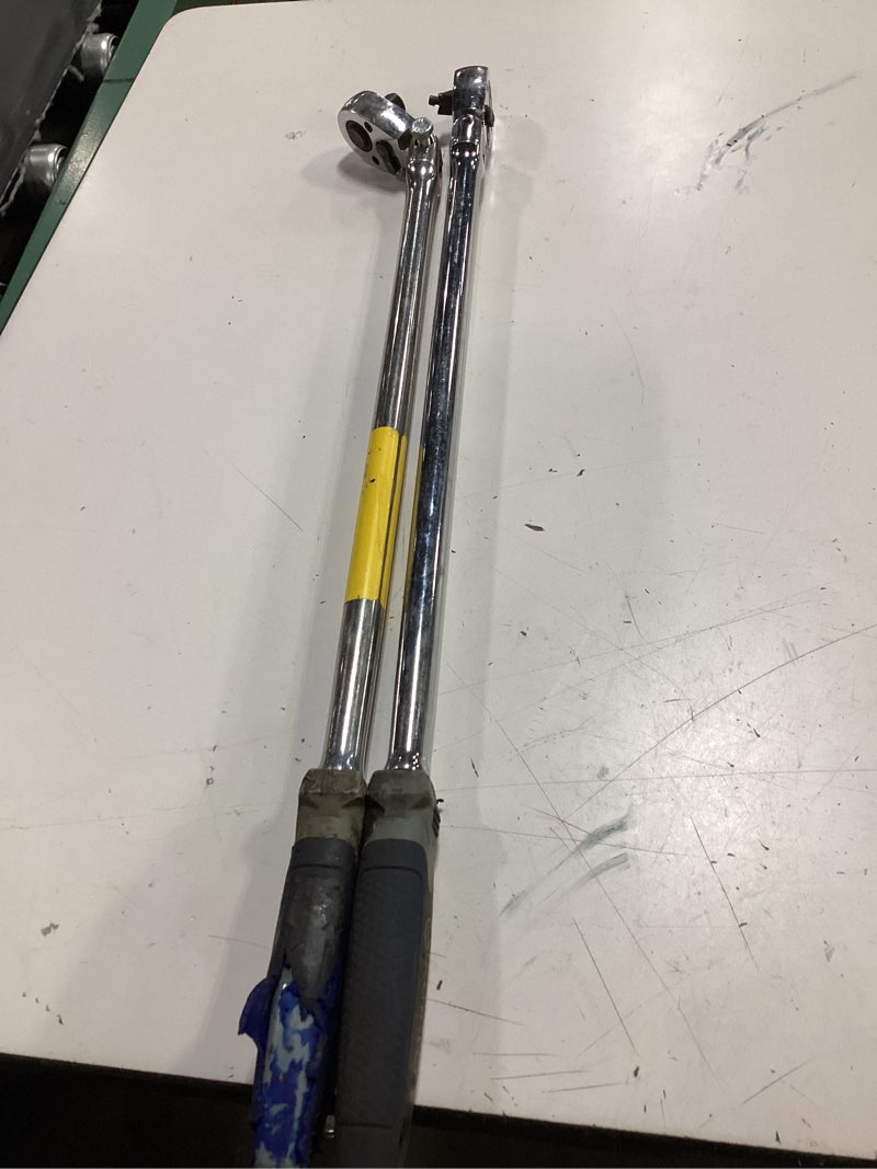 Condition photo showing As Is for kobalt 72 -tooth 1/2-in drive comfort grip handle flexible head ratchet (of 2 pieces)