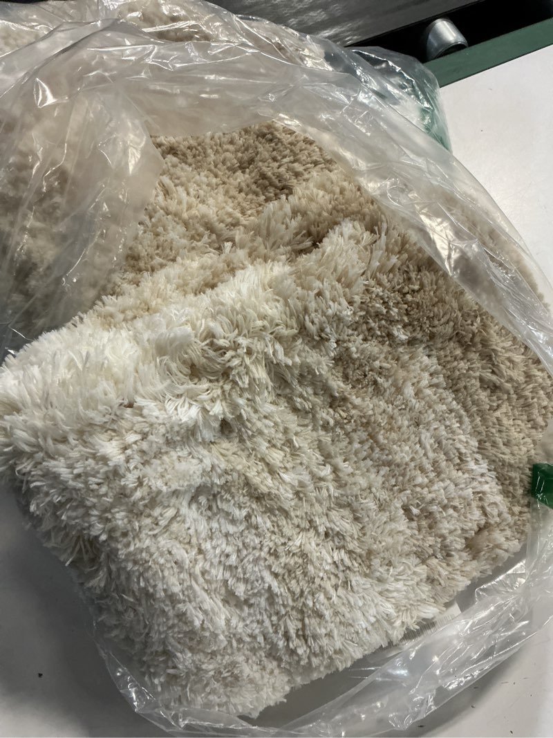 Condition photo showing Good Condition for olanly bathroom rug set 2 piece, soft absorbent microfiber bath rug set, non-slip, machine wash dry, plush shaggy bath mats for bathroom (30"x20"+24"x16", light beige) 30" x 20" + 24" x 16" light beige