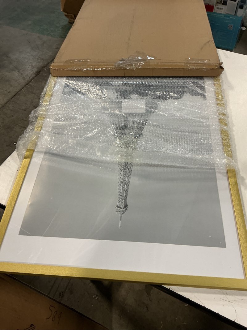 Condition photo showing Good Condition for upsimples 18x24 picture frame, display pictures 16x20 with mat or 18 x 24 without, wall hanging poster frames, gold, 1 pack