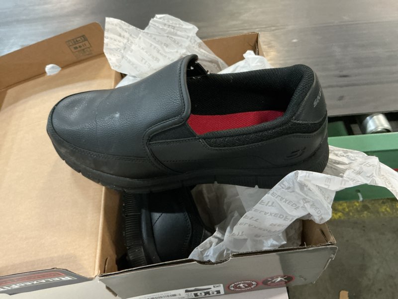 Condition photo showing Good Condition for skechers men's nampa-groton 9.5 black
