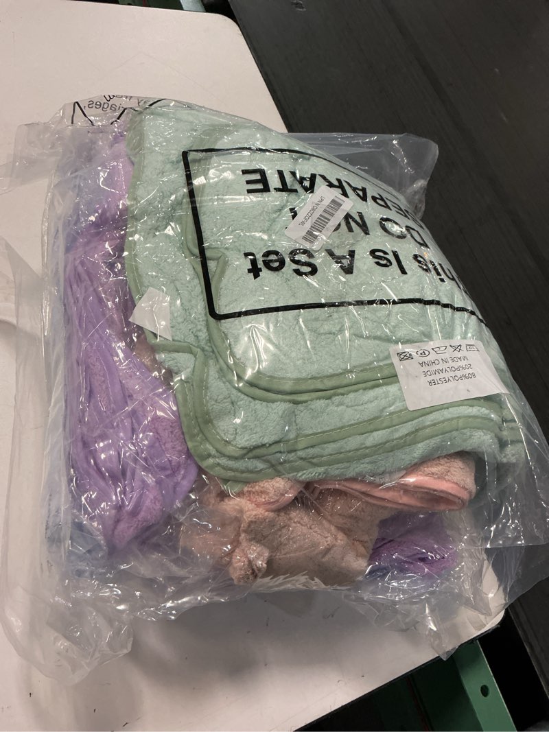 Condition photo showing Good Condition for mixweer 16 pieces bath towels set quick dry towel set for bathroom included 4 bath towels 4 hand towel and 8 washcloths absorbent bathing coral velvet washcloth for shower spa hotel (macaron color)