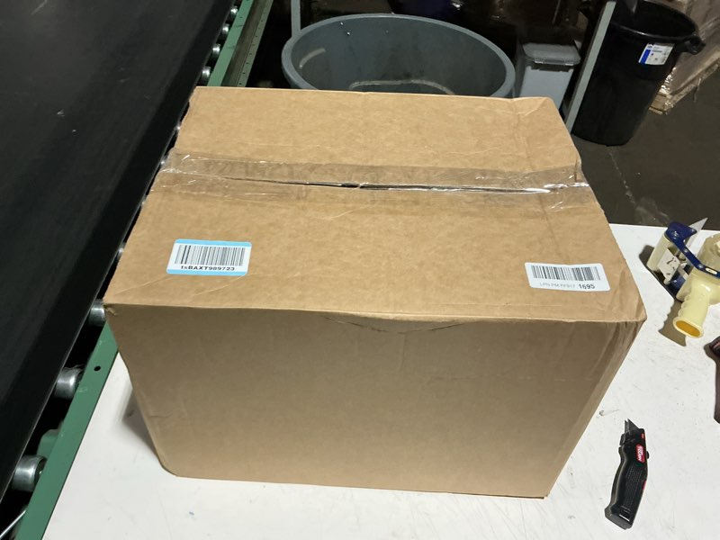 Condition photo showing New/Like New for midwest homes for pets spree travel carrier - hard-sided dog & cat carrier, small pet travel crate w