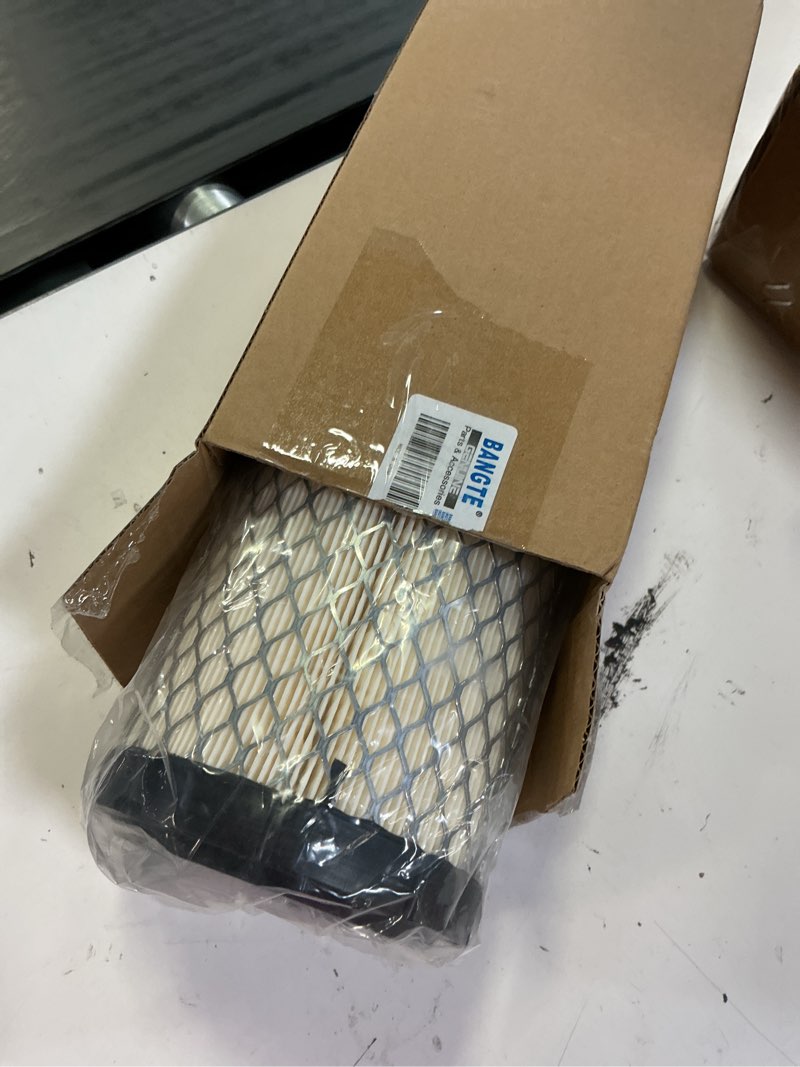 Condition photo showing Good Condition for air filter 13831221120 compatible with tym t233 t273 t395 hst / t239 t353 t354 / t394 t474 t494 t574 nc nh st sh tractors