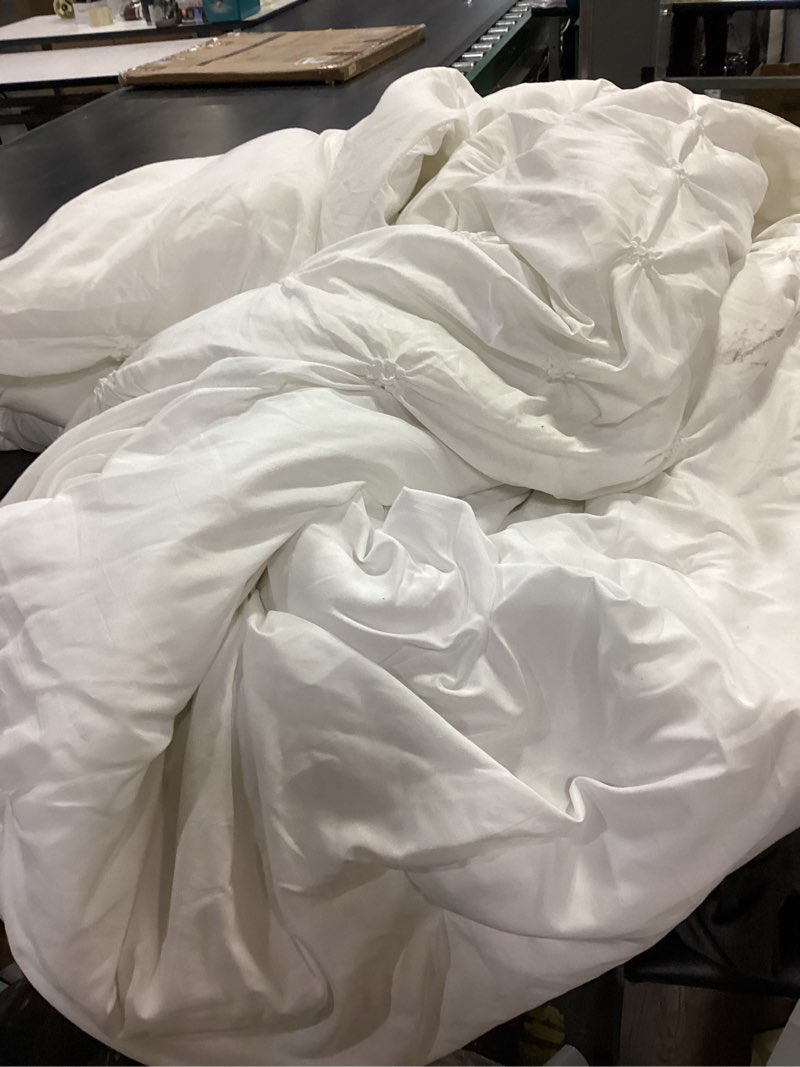 Condition photo showing As Is for Andency White Queen Comforter Set(90x90Inch), 3 Pieces Cute Pinch Pleat Bedding Comforters & Sets for Queen Bed, Soft Lightweight Fluffy Down Alternative All Season Bed Set