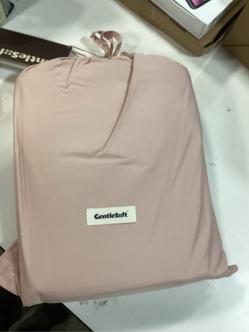 Condition photo showing Good Condition for Bedsure Cooling Sheets, Rayon Derived from Bamboo & Cotton Blend, GentleSoft, Breathable, Queen Sheet Set, Deep Pocket Up to 18 Inches, Hotel Luxury Bedding for Hot Sleepers, Rose Pink Rose Pink Queen