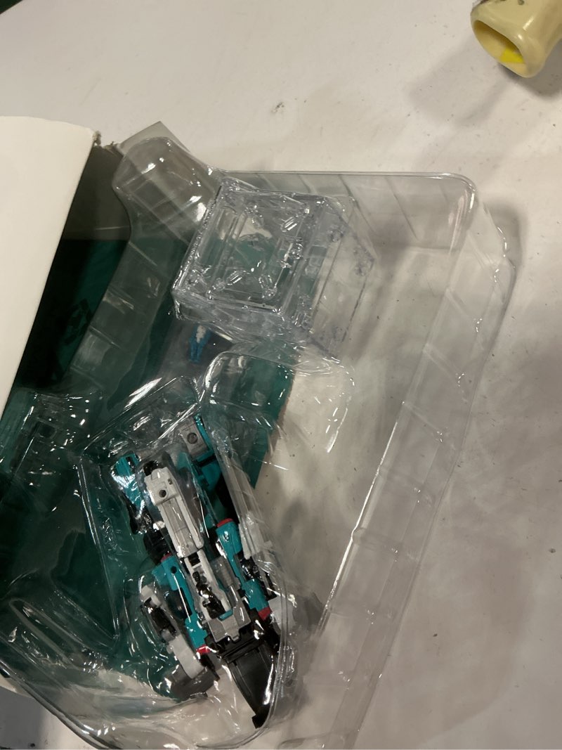 Condition photo showing Good Condition for BEASTBOX INFINTYBOX IB-14 Toxotes Deformation Toys Action Figure, Converting Toys in Mecha and Cube, Perfect Birthday Party Gift for Teens and Adults
