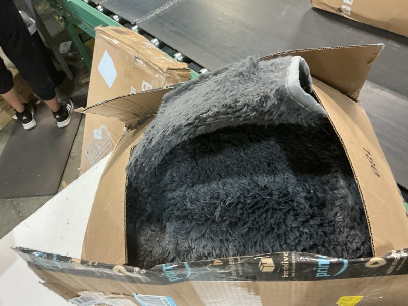 Condition photo showing Good Condition for ophanie 6x9 area rugs, upgrade non-slip fluffy soft rugs for living room, large shag grey fuzzy plush rug, gray shaggy big carpets for bedroom, kids boys girls dorm nursery home decor aesthetic 1- grey rectangular 6' x 9' (rectangular)