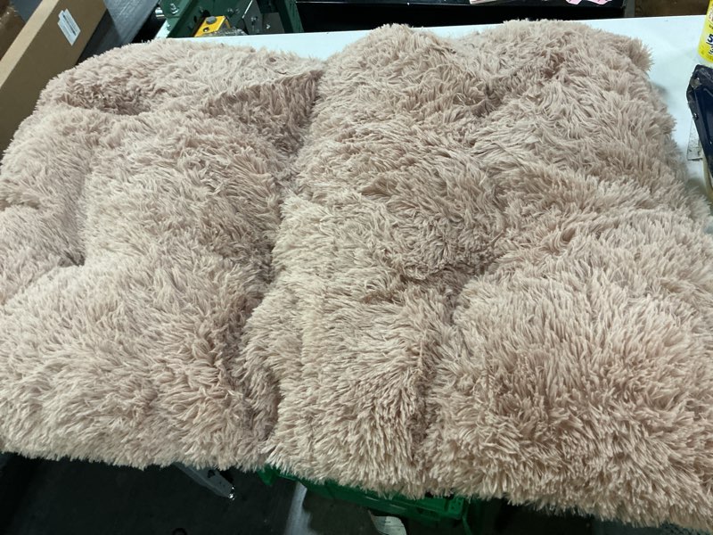 Condition photo showing Good Condition for gusseted essential dog mat, plush pet bed - deluxe sleeping mat for medium & large dogs - fluffy, recycled fiber filling, machine washable, fits in crate (shaggy tan, medium) medium shaggy tan
