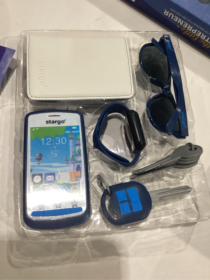 Condition photo showing Good Condition for play wallet for boys with money and pretend play toys, cellphone, smartwatch, keys, sunglasses, toddler wallet for kids ages 3 4 5 6 7 8 9 10 11 12 - grown up pretend play set for kids