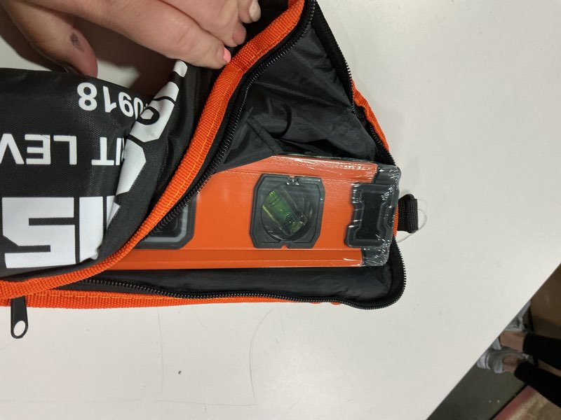 Condition photo showing Good Condition for 3-piece spirit level set, 12", 20", 40" level set with magnetic torpedo level, 45°/90°/180°bubbles measuring, aluminium alloy levels with carrying bag
