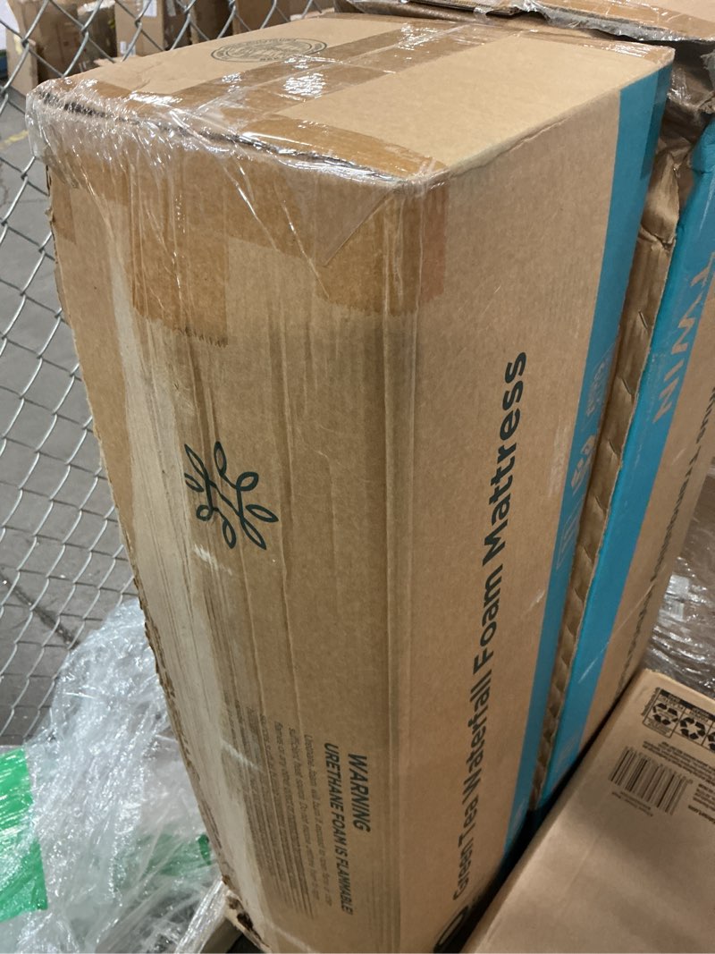 Condition photo showing New/Like New for 00071 wmgte-10t desc: 10 inch green tea waterfall foam mattress