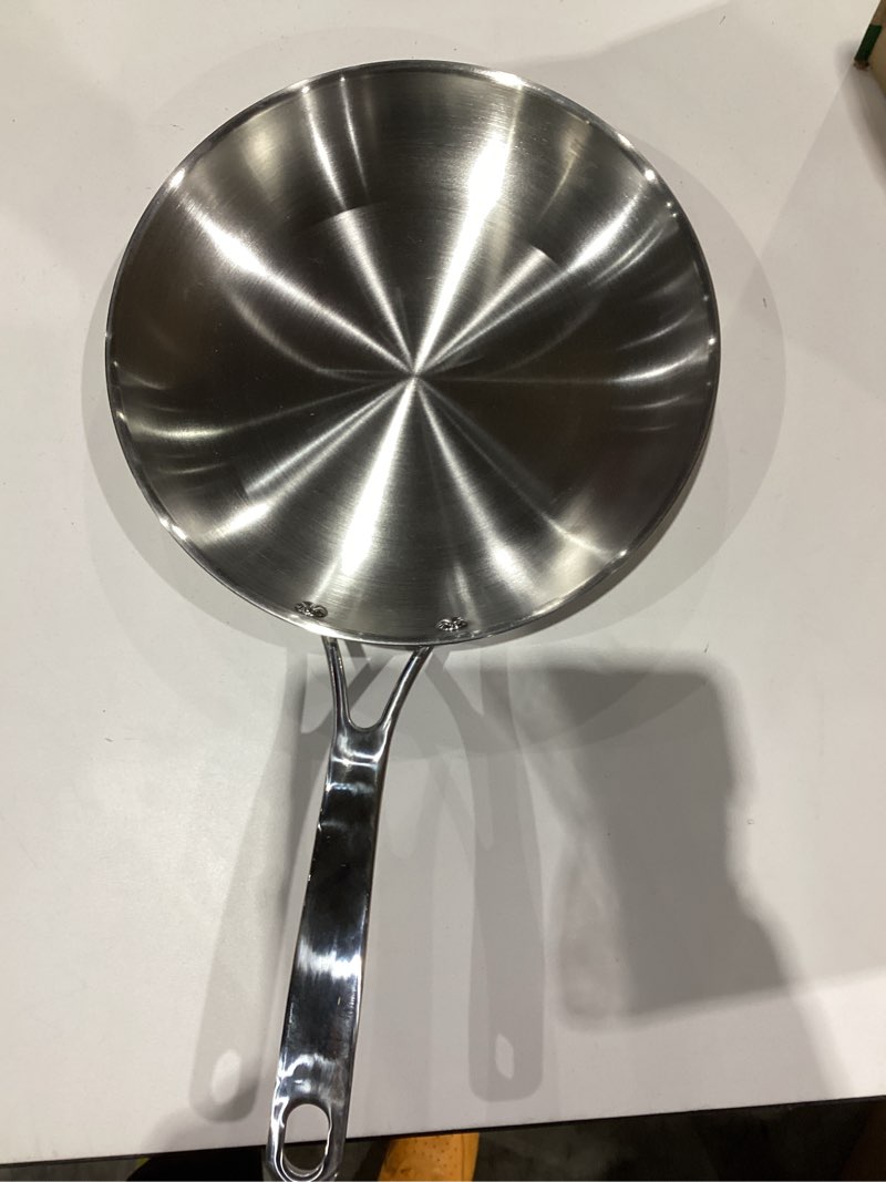 Condition photo showing Good Condition for 10 in. stainless steel frying