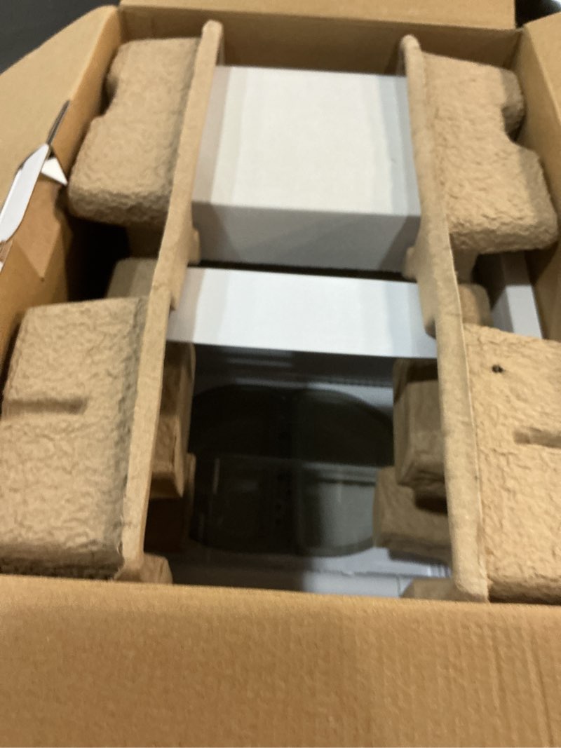 Condition photo showing New/Like New for surefeed microchip pet feeder connect - requires hub (sold separately) connect version