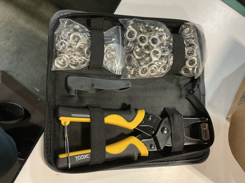 Condition photo showing Good Condition for xool grommet tool kit, 200pcs 3/8 inch 10mm grommets, leathercraft punching tool, for canvas, fabric, tarps, and diy craft projects 3/8" grommet tool kit