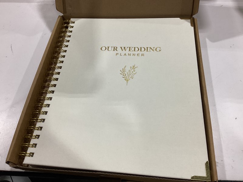 Condition photo showing Good Condition for wedding planner book and organizer for bride - elegant linen cover wedding planning binder with checklists,pockets & calendars,perfect engagement gifts for couples(cream) beige