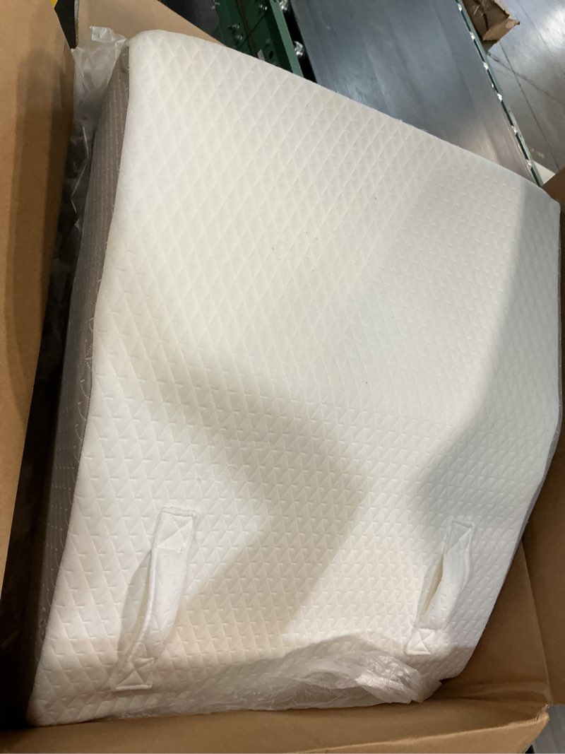 Condition photo showing As Is for (incomplete) adjustable orthopedic bed wedge pillows