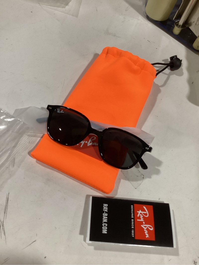 Condition photo showing Good Condition for Similar to Ray-Ban Junior Kids RJ9052S New Wayfarer Square Sunglasses Black/Light Grey Gradient Dark Grey 48 Millimeters