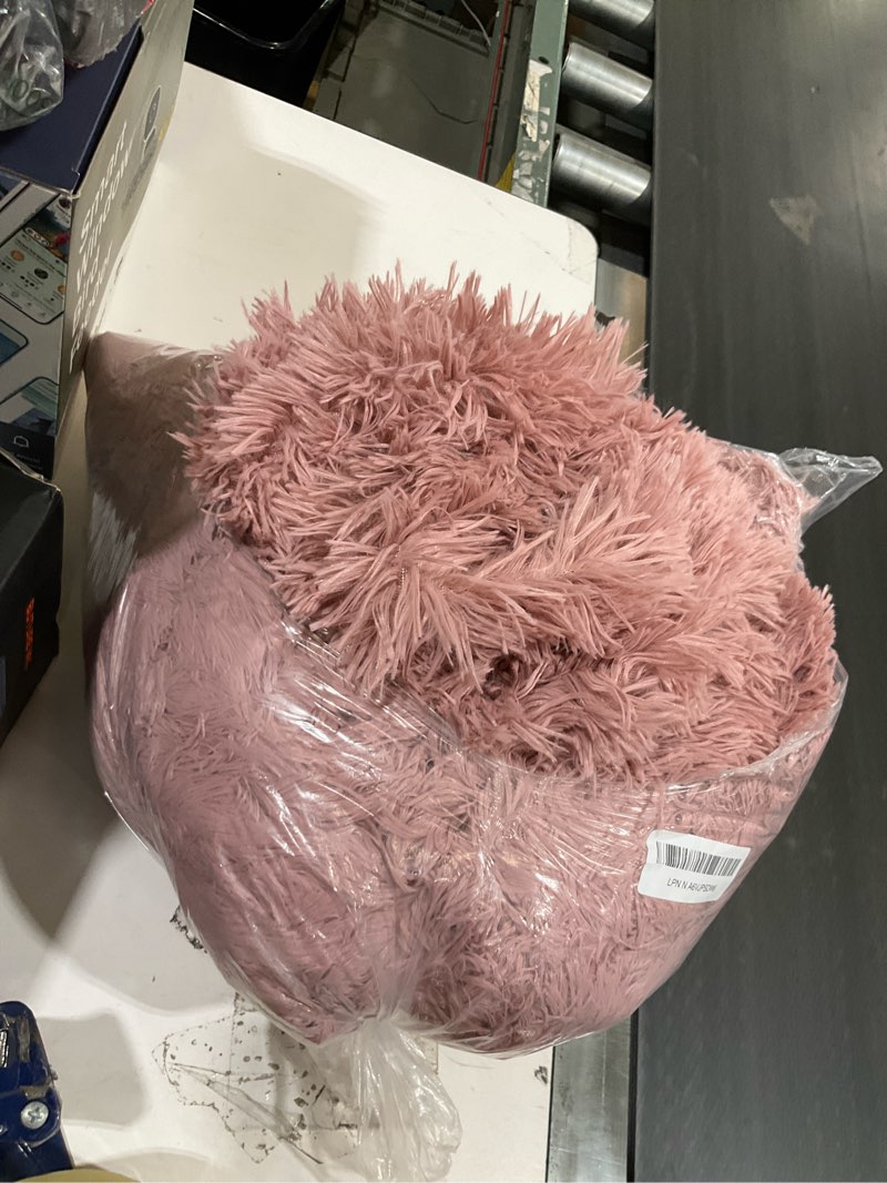 Condition photo showing Good Condition for bedsure gentlesoft fluffy dusty pink throw blanket gifts for women, girls, soft fleece cozy fuzzy sherpa plush warm minky thick faux fur throws for couch, dark pink decor blanket gifts, 50x60 16- dusty pink throw (50" x 60")