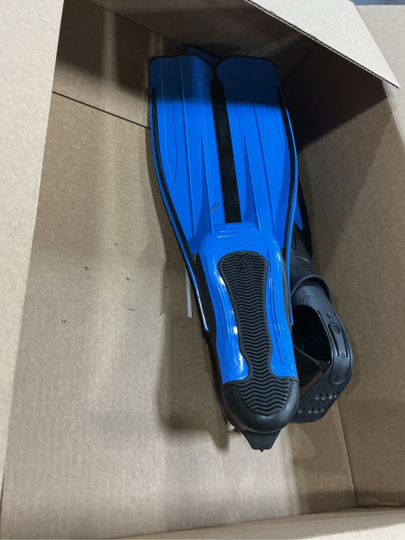 Condition photo showing Good Condition for Cressi Rondinella, Blue, 37/38