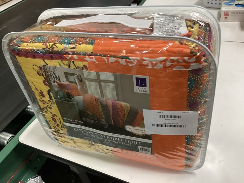 Condition photo showing Good Condition for 3pc King Royal Empire Quilt Set Tangerine - Lush Décor: Cotton Reversible Bedspread with Shams, OEKO-TEX Certified