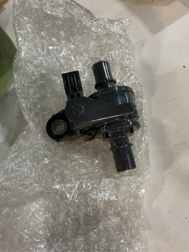 Condition photo showing New/Like New for engine coolant control valve fit for 2019-2023 toyota corolla | water control valve for 2022-2024 corolla cross, 2019-2022 lexus ux200 2.0l, replace 16671-f2010 16671-24010