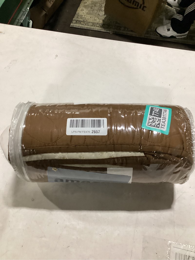 Condition photo showing New/Like New for Ameritex Waterproof Dog Bed Cover Pet Blanket with Anti-Slip Back for Furniture Bed Couch Sofa 30x70 Inch (Pack of 1) Beige