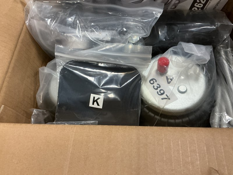 Condition photo showing New/Like New for retrue rear air bags suspension kit for 2017-2026 f250 f350 f450 truck towing, 5000 lbs of load leveling capacity, replacement for firestone 2625 ride rite airbags for trucks rear suspension