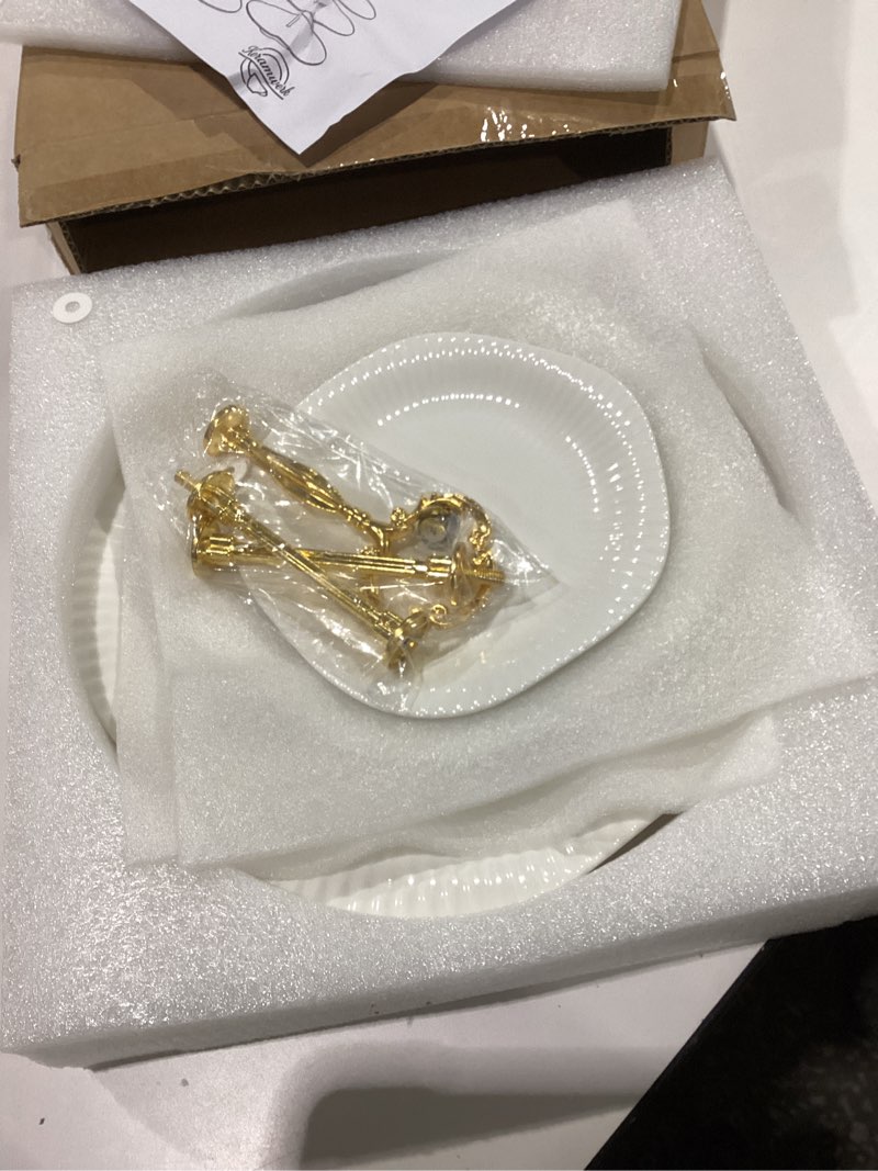 Condition photo showing New/Like New for 3 Tier Cupcake Stand Ceramic Cake Stand Wedding Dessert Tower, Tiered Serving Tray for Tea Party Afternoon Display Platter(Gold & White)