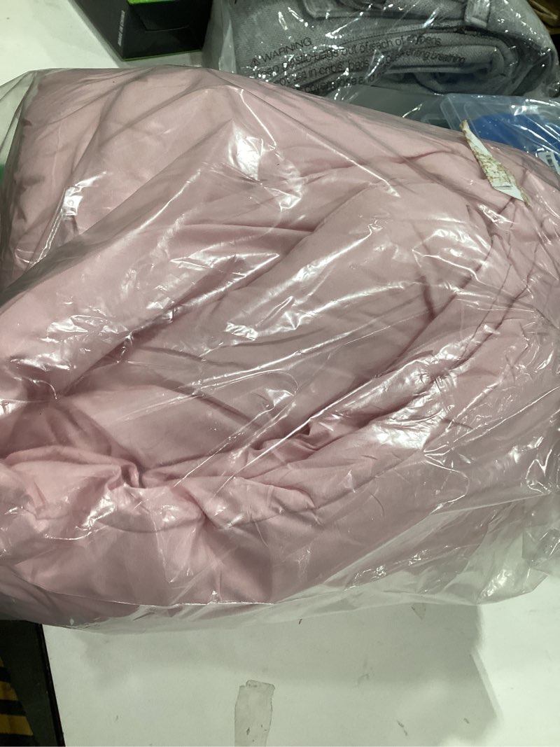 Condition photo showing Good Condition for CozyLux Queen Comforter Set Pink, 3 Pieces Solid Queen Comforter Breathable Quilted Style Bedding Sets, Luxury Soft Bed Set with Down Alternative Comforter All Season (1 Comforter & 2 Pillowcases) Pink Queen