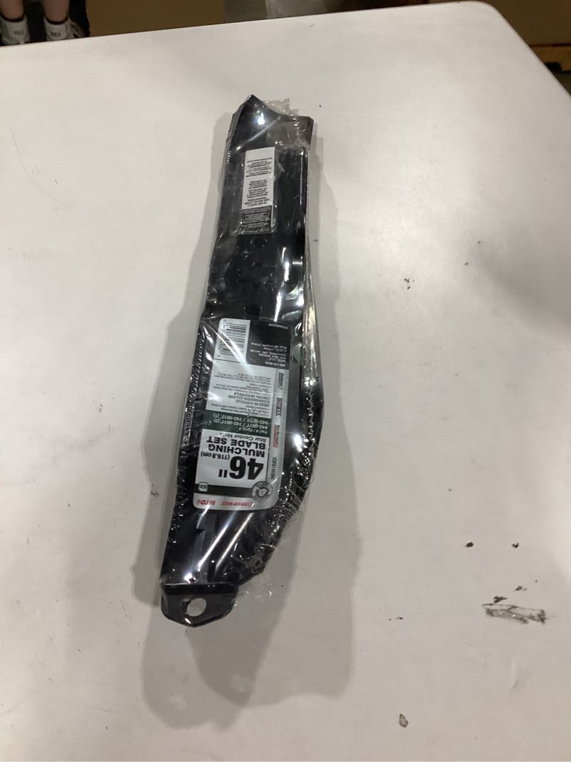 Condition photo showing New/Like New for arnold 490-110-m118 46" mulching blade set, no size, black