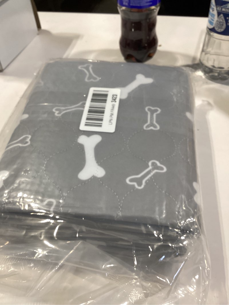 Condition photo showing New/Like New for 2pc puppy pads with pheromones, washable puppy pee pads for dogs reusable puppy pads for dogs and cats - leak & odor proof, non-slip base training pads for home & travel(with pet hair removal gloves) medium 2*gray