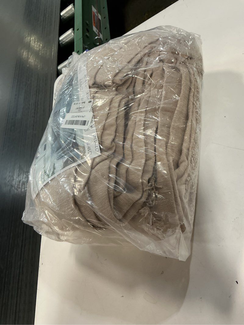 Condition photo showing Good Condition for VClife Beige Couch Cover for Sofa 1 Piece Modern Minimalism Couch Cover for 3 Cushion Couch Sofa Sli