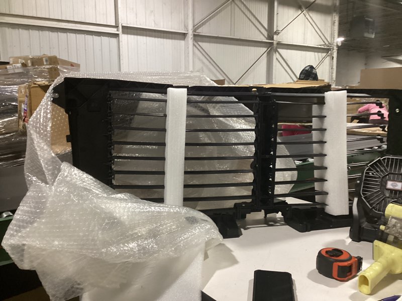 Condition photo showing As Is for 601-374 radiator shutter assembly compatible with chevrolet chevy silverado 1500 gmc sierra 1500 2017 2018 2019 23300225 84363184 gm1206119