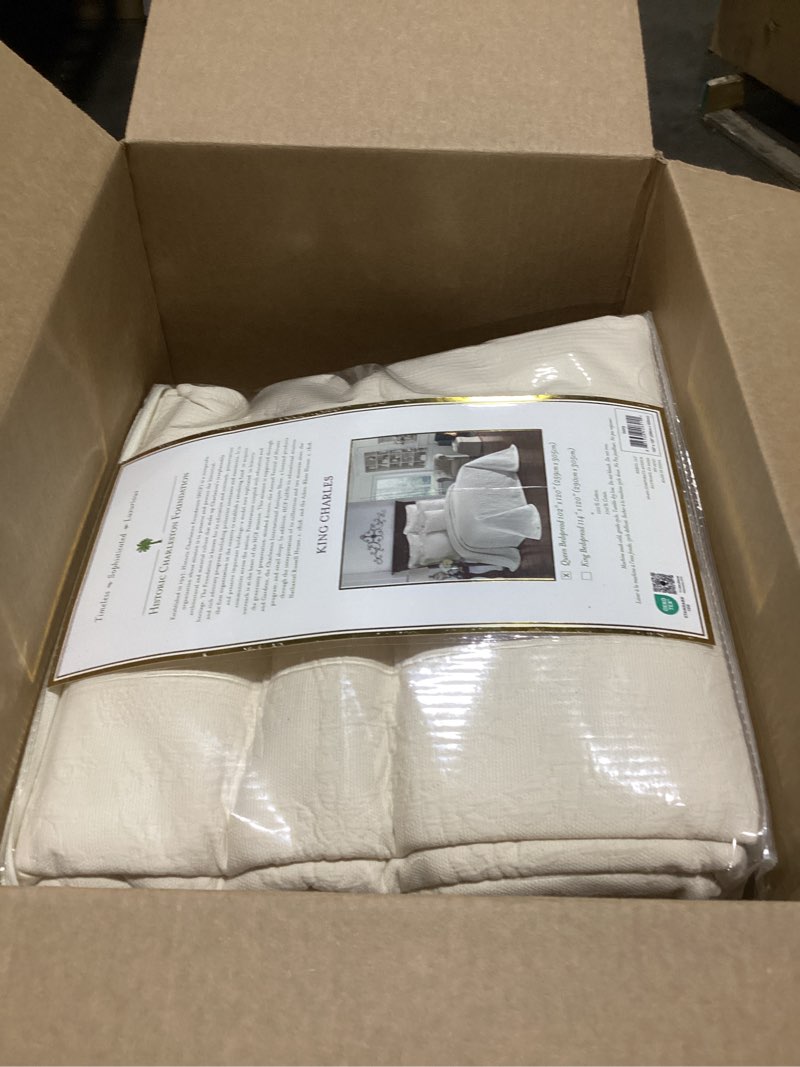 Condition photo showing item condition for King Charles Modern Farmhouse Floral Matelasse Bedspread, 100% Cotton Breathable Bedding, Full/Queen, Ivory Bedspread Ivory Full/Queen