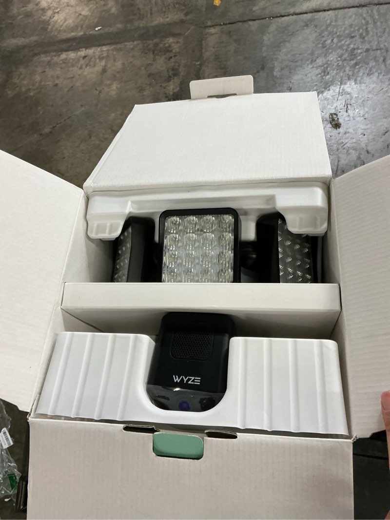 Condition photo showing Good Condition for wyze cam floodlight pro with 3000 lumen leds, wired 2.5k qhd ip65 outdoor smart security camera, color night vision, 180° fov with customizable ai motion detection, 105db siren, two-way audio, black